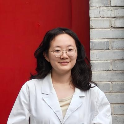 张春笑证件照