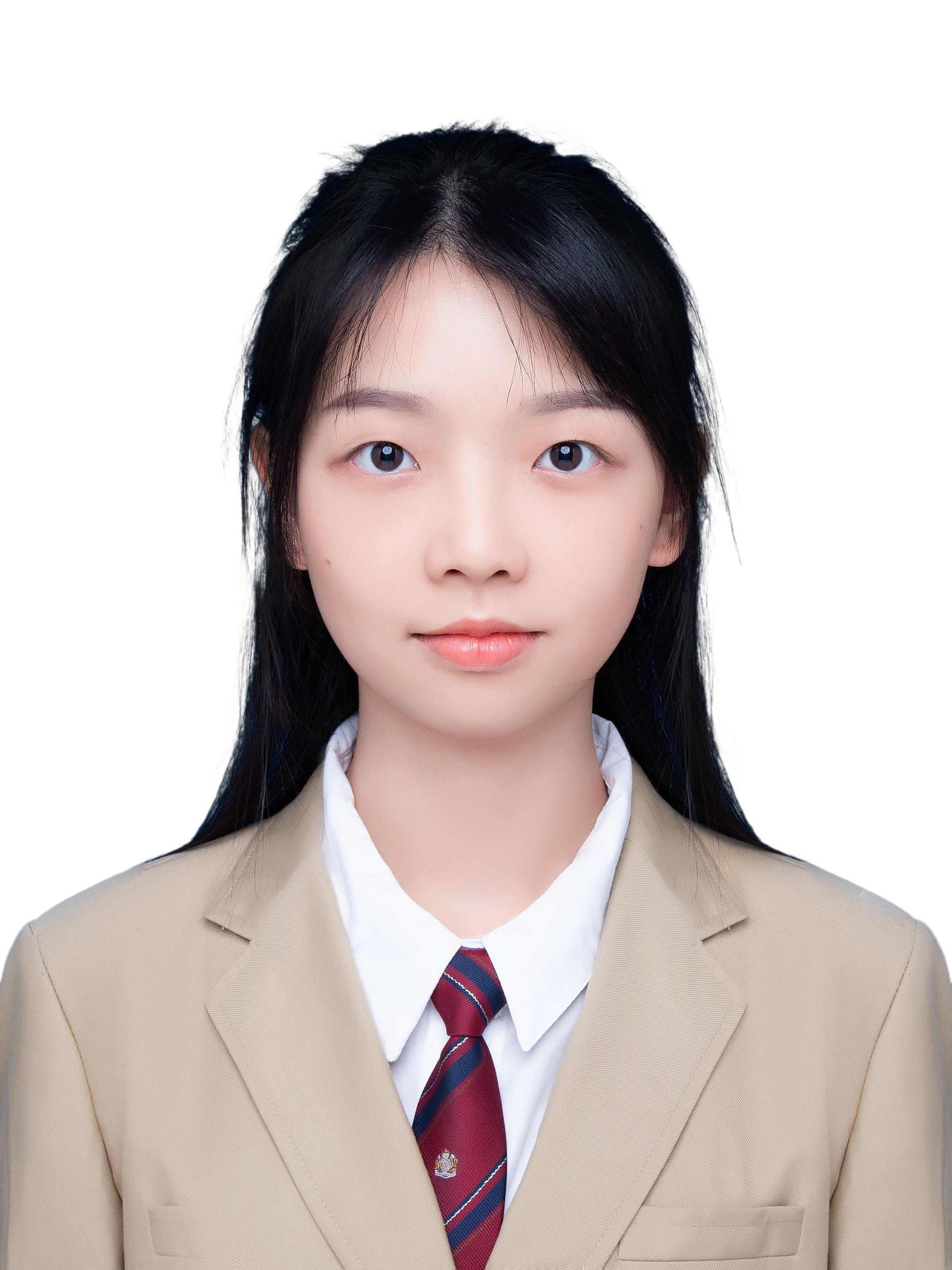 冉梦洁证件照