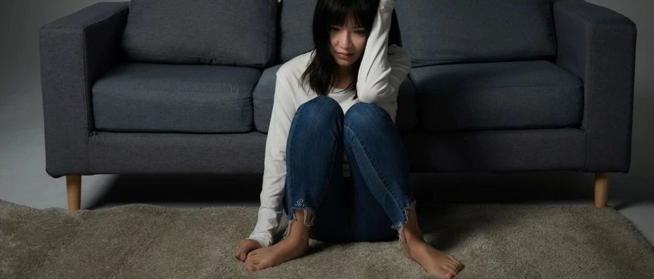 “后来,我在妈妈的淘宝订单里,发现她用来自杀的那条丝巾”