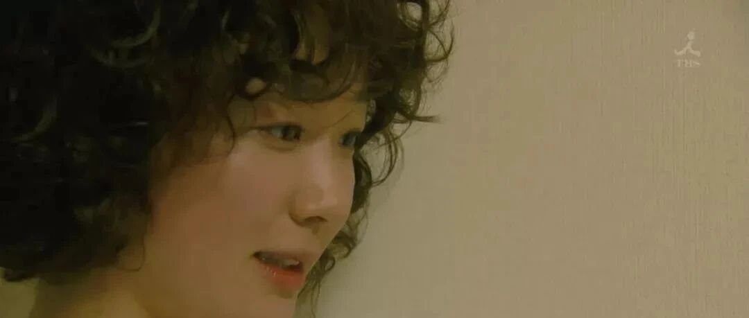 “28岁,女,偷看同事的聊天记录后,我决定退出群聊”
