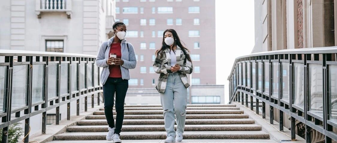 发现伴侣精神/肉体出轨后,离还是不离?婚姻情感咨询一对一,为你定制“创伤评估与决策导航”私人方案