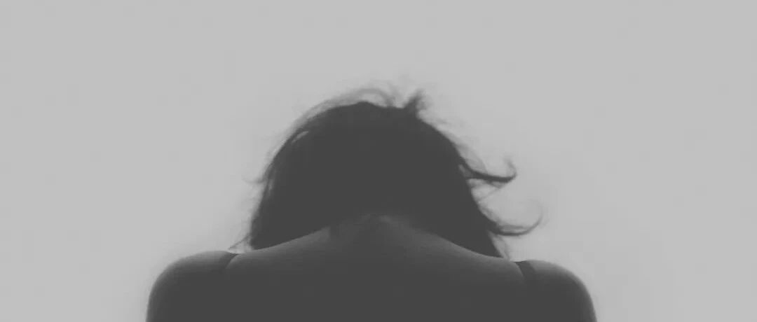 大多数人都害怕死亡,但有这么一个群体,他们却恐惧活着……