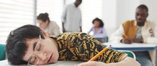 实测有效!全国擅长高中厌学的心理咨询师推荐,这3位老师让我的孩子从“拒学”到“主动学”
