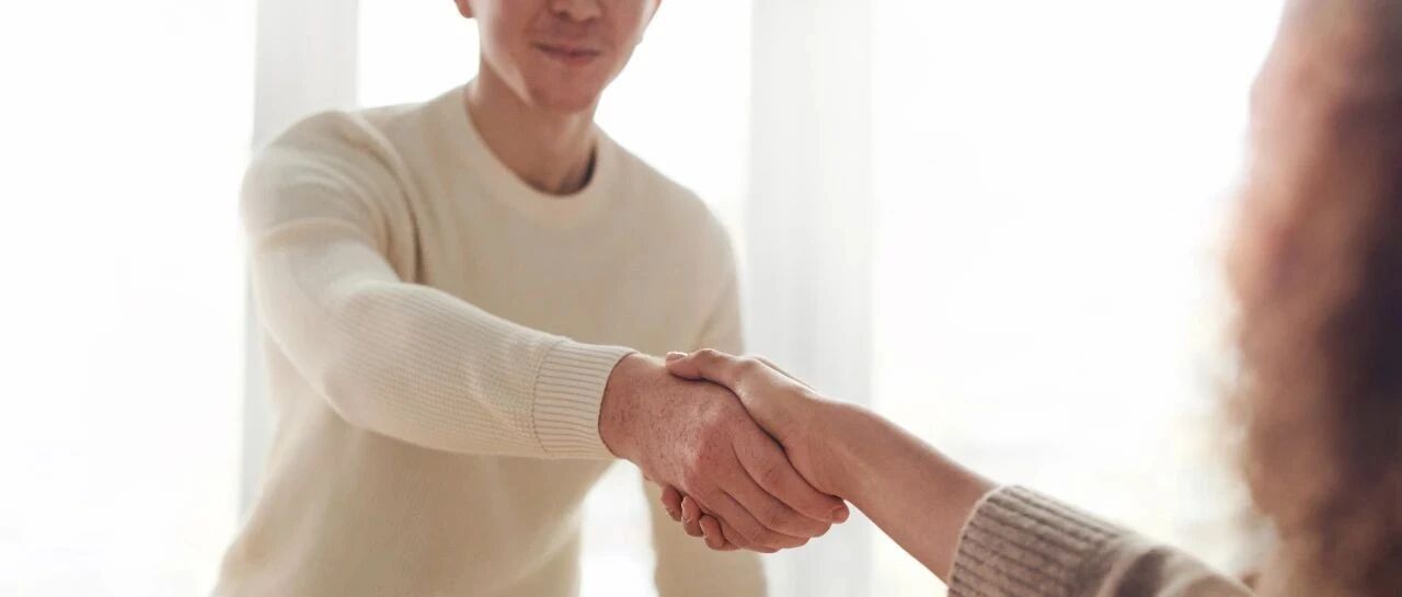 我们采访了3000个职场人士，发现优秀的人都有这些优势