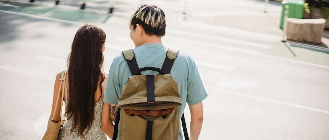 退休后朝夕相对,冲突爆发。婚姻情感咨询一对一,帮助你们重新定义“老年婚姻”的意义与相处节奏。